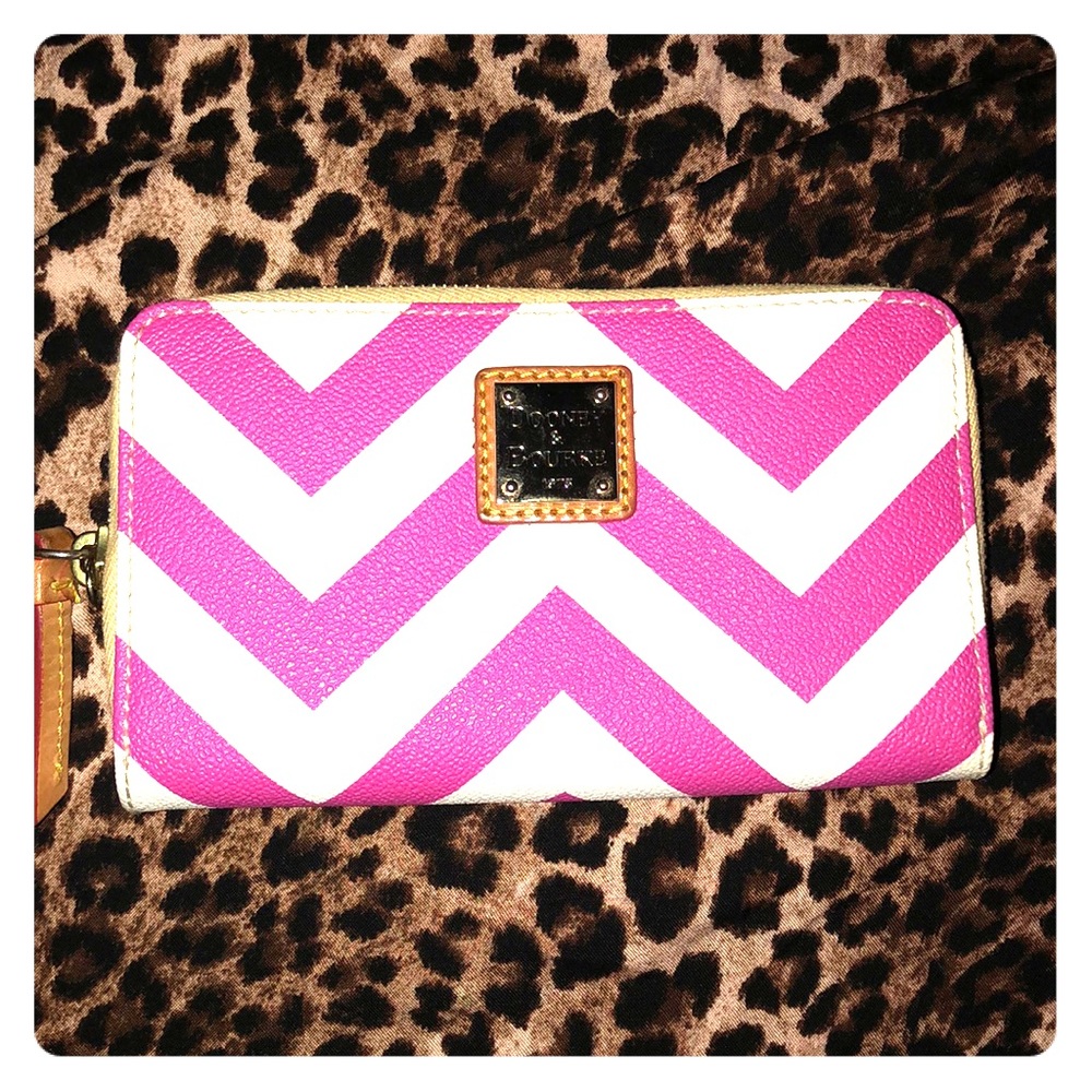 Dooney and Bourke wallet
